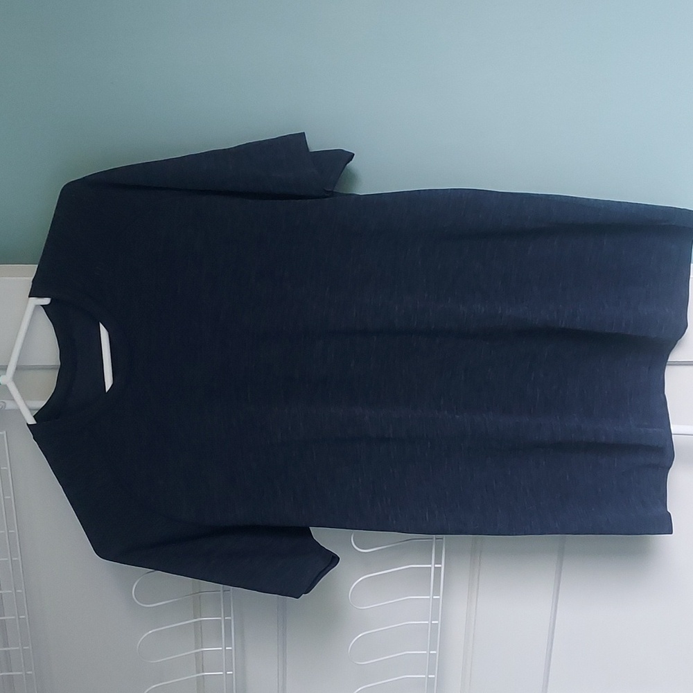Lululemon Men’s Metal Vent Tech Crew Neck T-Shirt Perforated True Navy Active